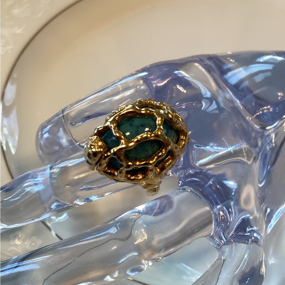 Vintage Trifari Hinged Ring - Picture 4 of 10